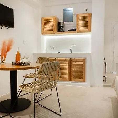 Luxury Center Of - Sleeps 3 *