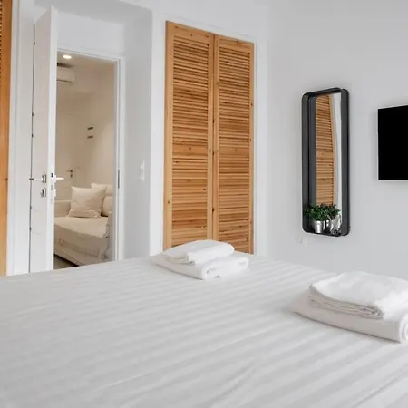 Apartment Luxury Center Of - Sleeps 3 *