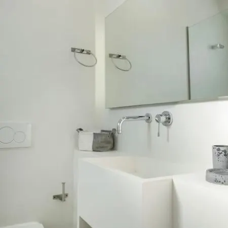 Luxury Center Of - Sleeps 3